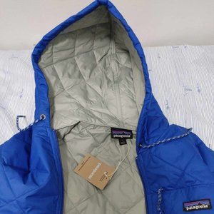 PATAGONIA Diamond Quilted Bomber Hoody - NEW with Tags! - Color: Passage Blue